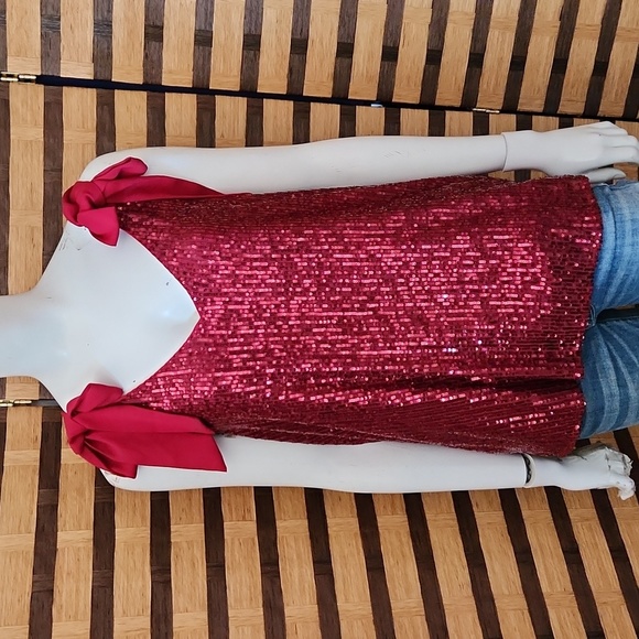 EUC!! Cece sequin lined tank - Picture 1 of 6